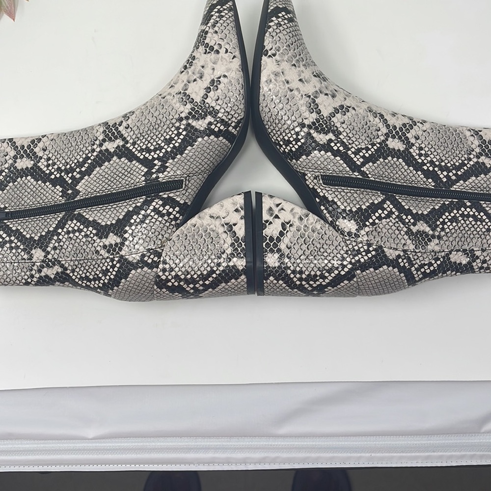 Aqua Women's Marlo Booties Size 9 - Picture 6 of 12